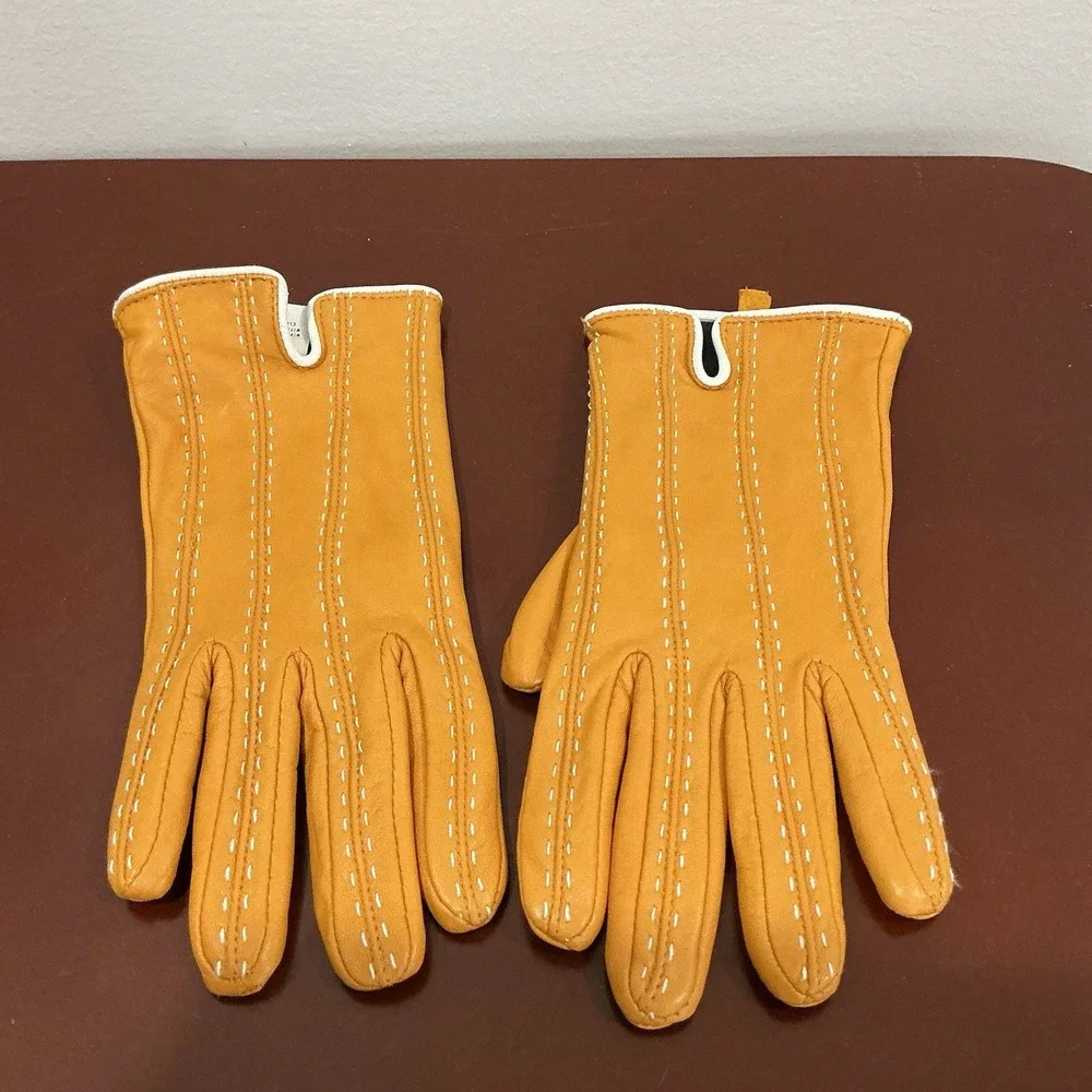 Merona Womens Tan Leather Driving Gloves With Stitching Accents Size S/M Classic